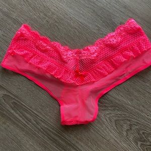 Brand New w Tags. Victoria Secret pink panties